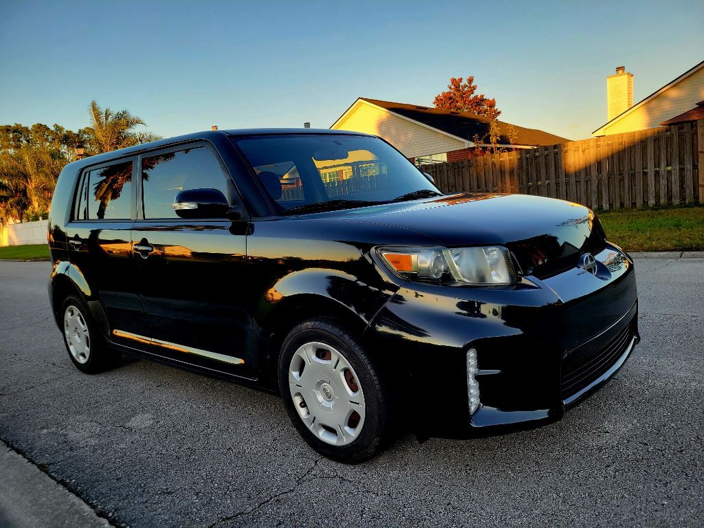 2014 Scion xB Image 5