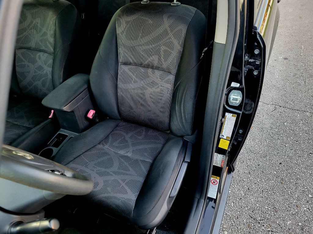 2014 Scion xB Image 12