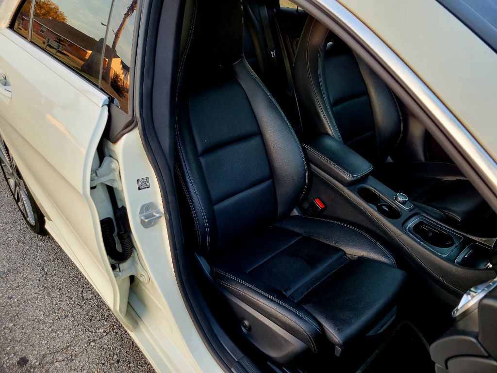 2018 Mercedes-Benz CLA-Class Image 16