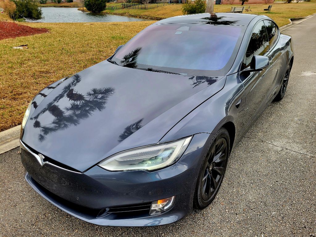 2018 Tesla Model S Image 1