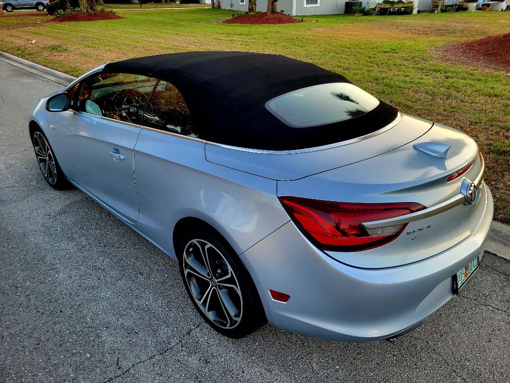 2017 Buick Cascada Image 10