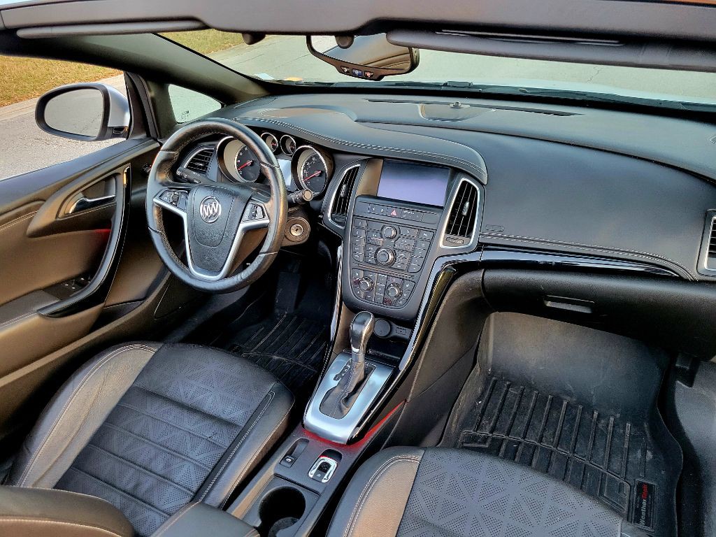 2017 Buick Cascada Image 16