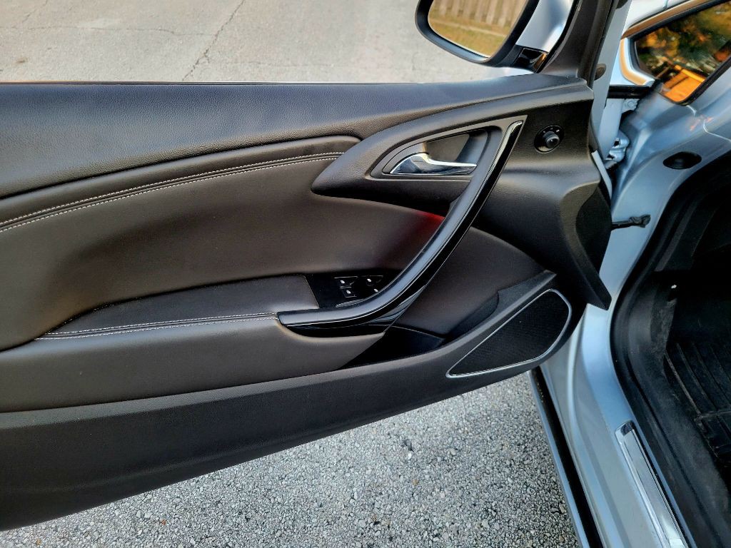 2017 Buick Cascada Image 18