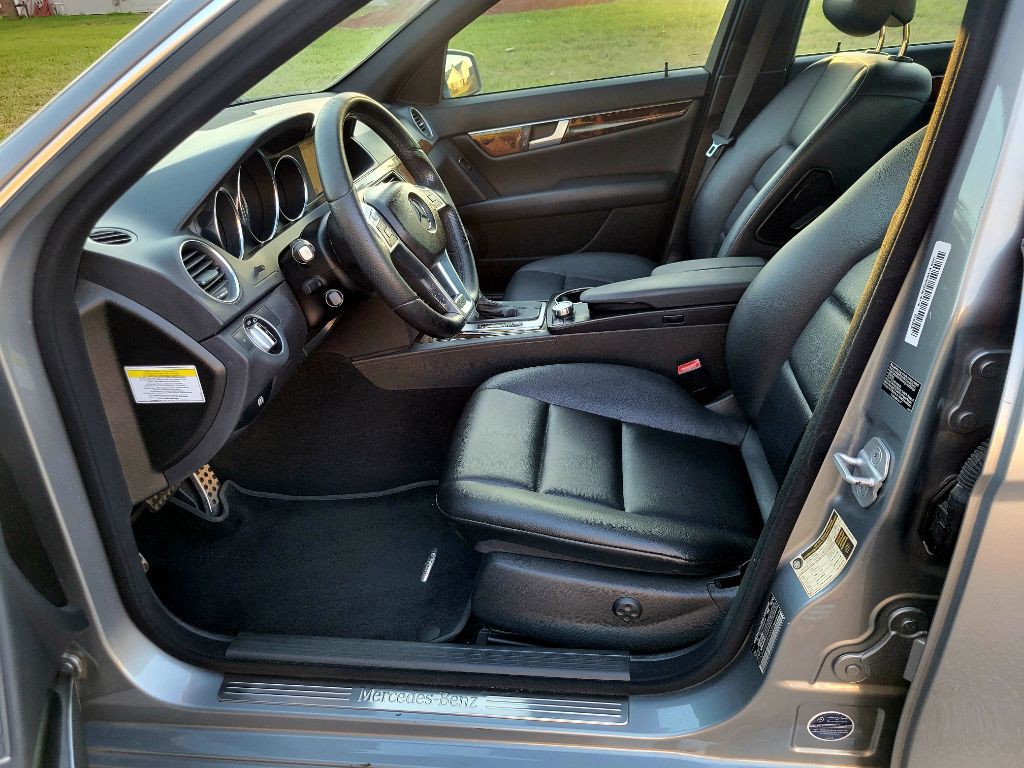 2013 Mercedes-Benz C-Class Image 14