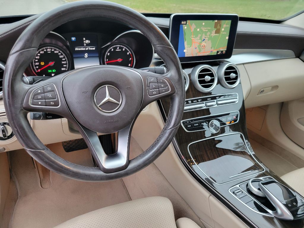 2015 Mercedes-Benz C-Class Image 13