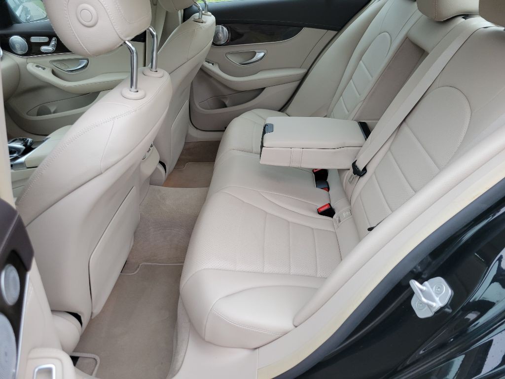 2015 Mercedes-Benz C-Class Image 22