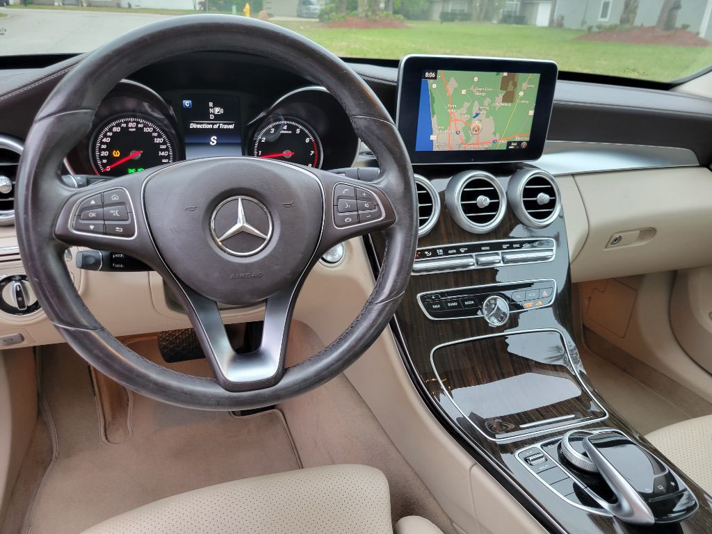 2015 Mercedes-Benz C-Class Image 30