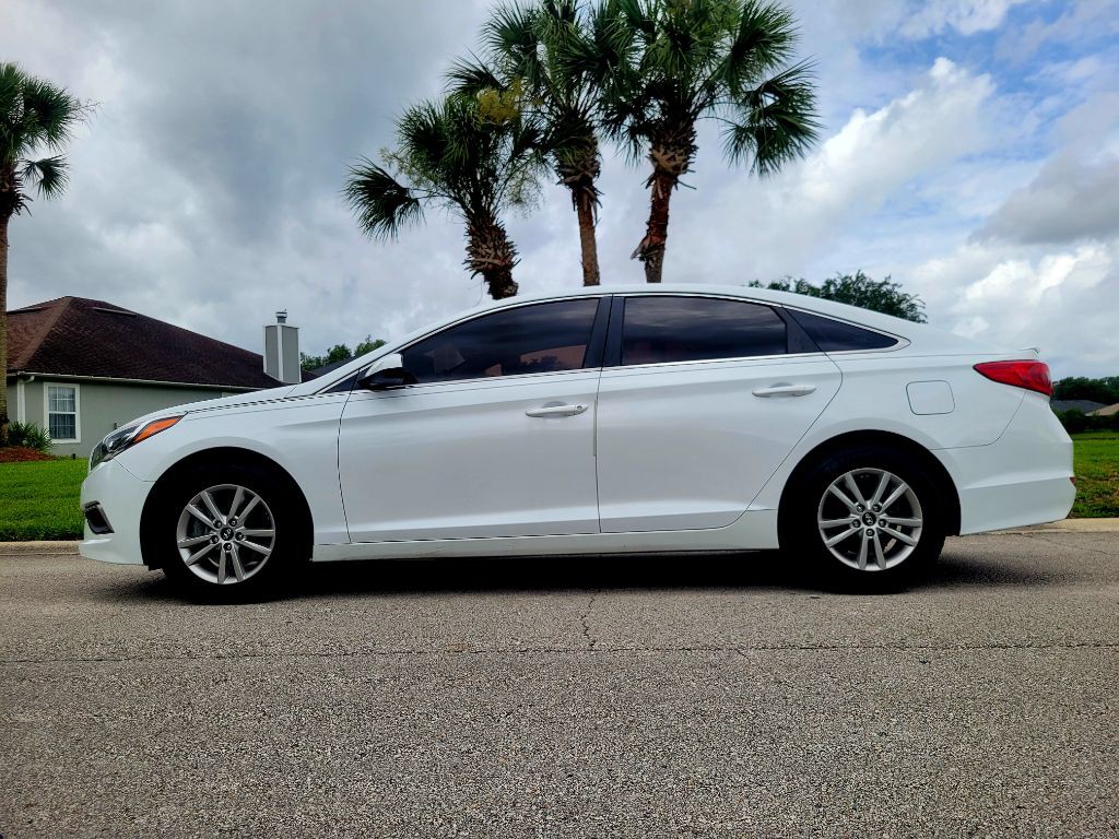 2017 Hyundai Sonata Image 4