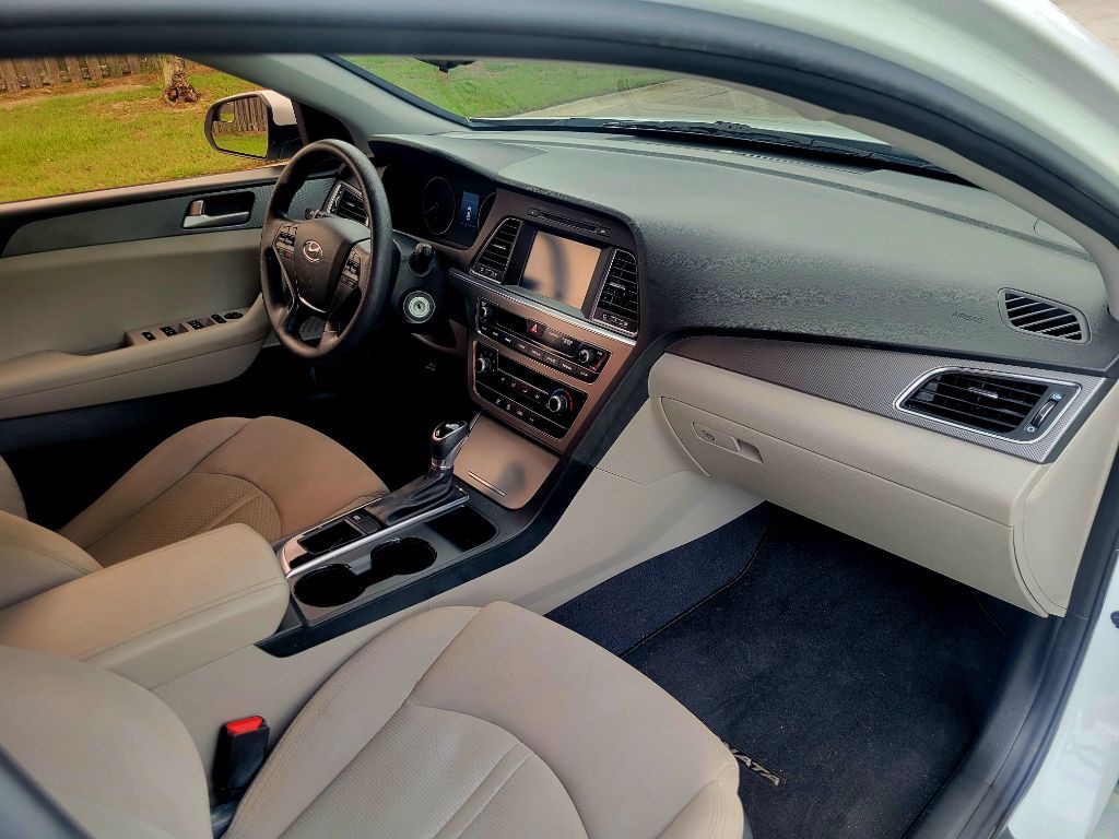 2017 Hyundai Sonata Image 14