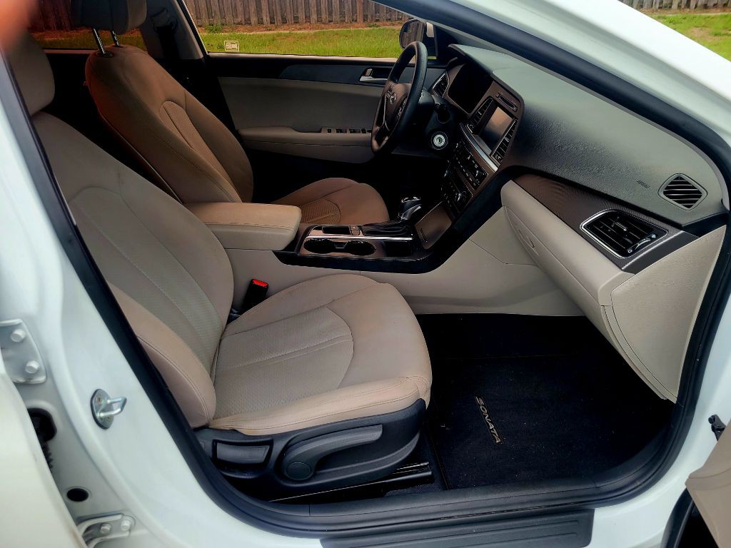 2017 Hyundai Sonata Image 17