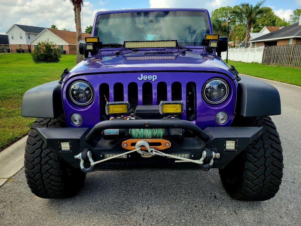 2017 Jeep Wrangler Unlimited Image 2