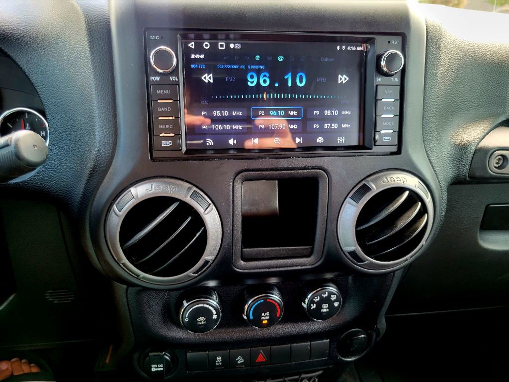 2017 Jeep Wrangler Unlimited Image 12
