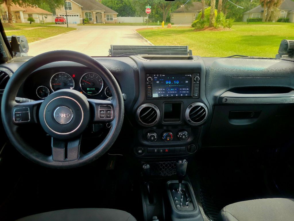 2017 Jeep Wrangler Unlimited Image 17