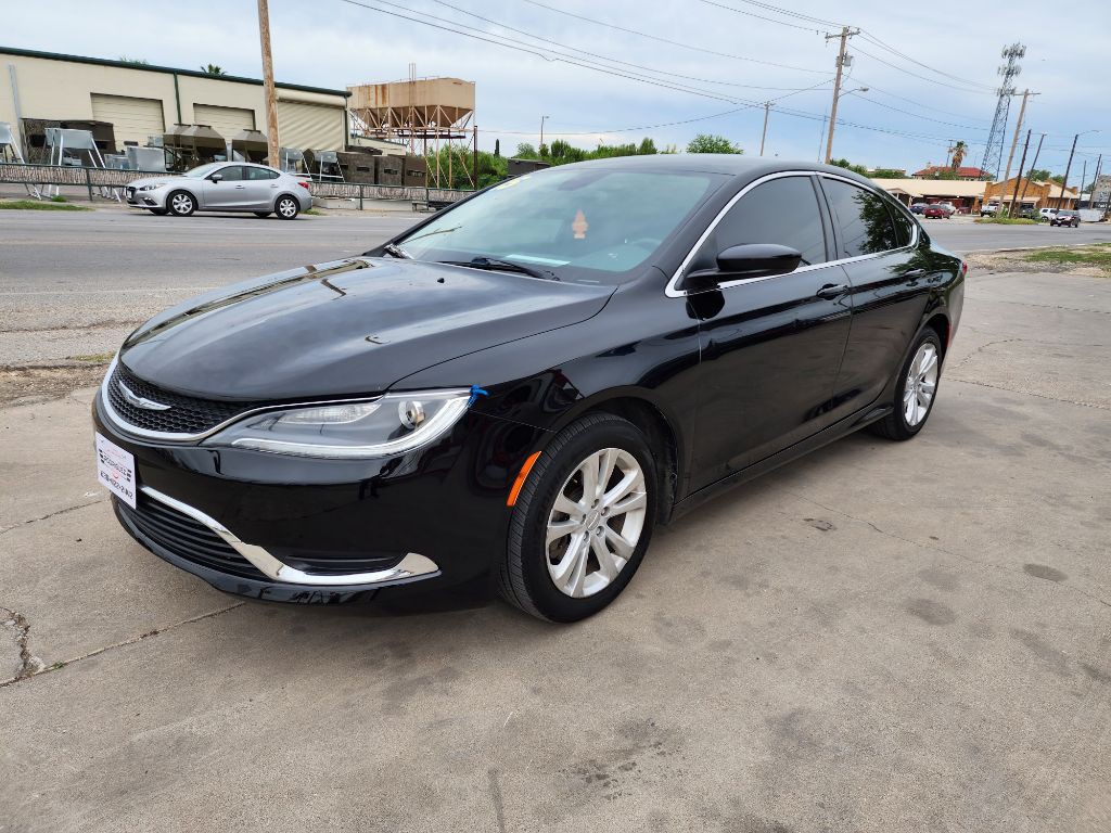 2015 Chrysler 200 Image 4