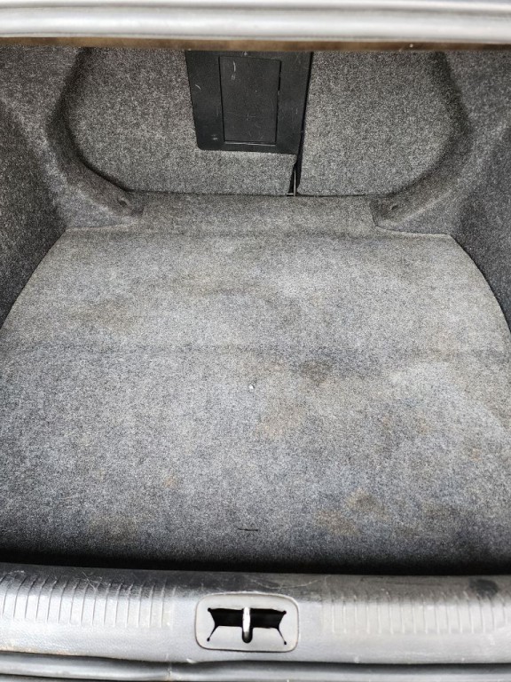 2015 Chrysler 200 Image 9