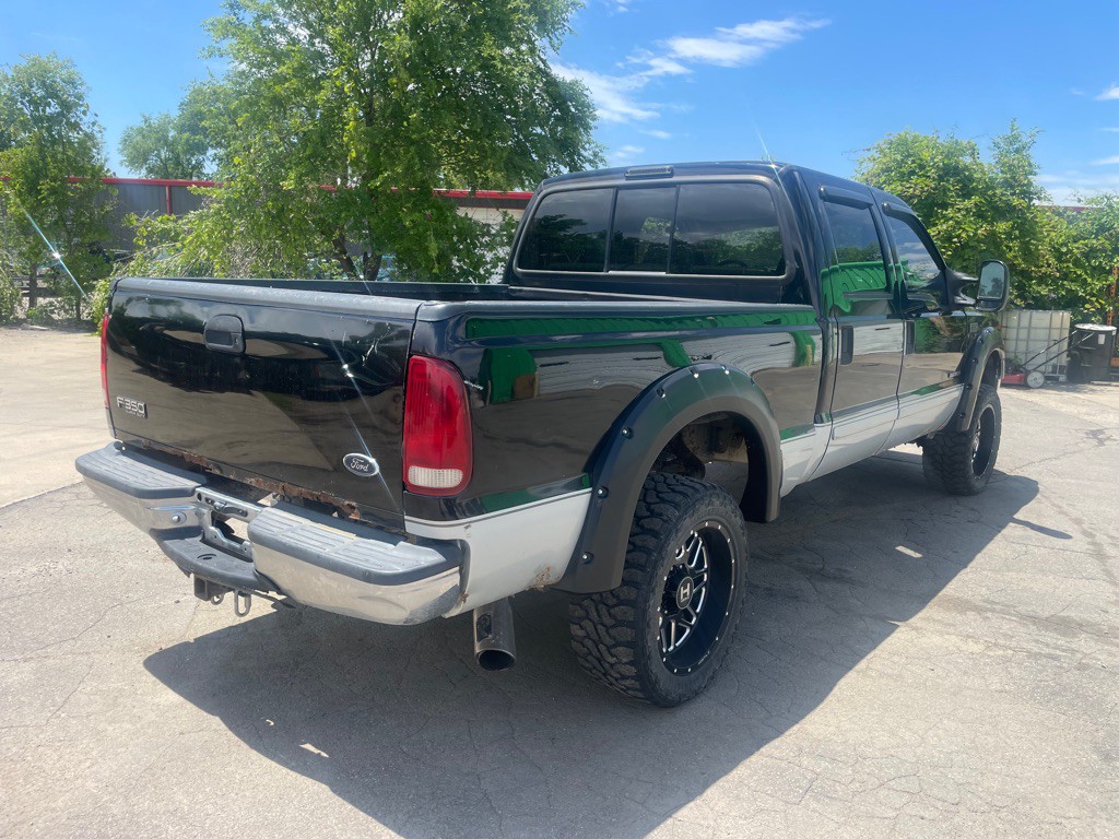2002 Ford F-350 Image 3