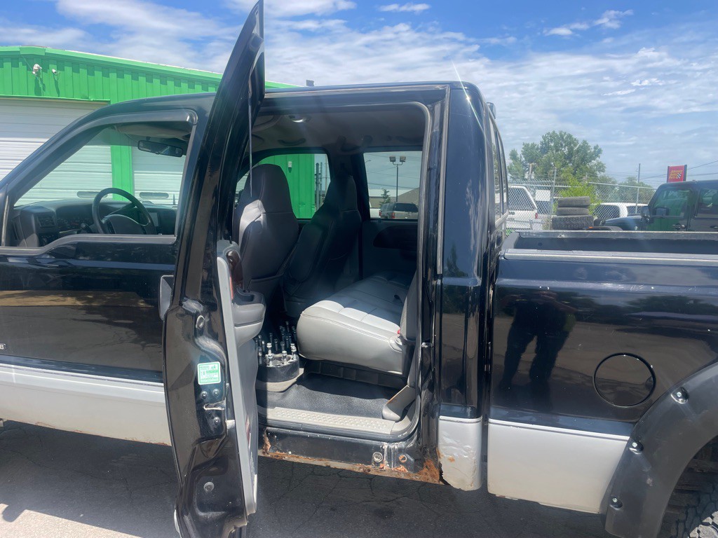 2002 Ford F-350 Image 6
