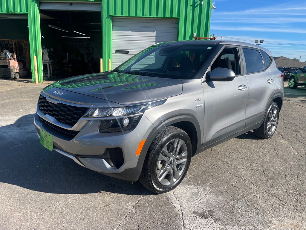 2023 Kia Seltos Image 2