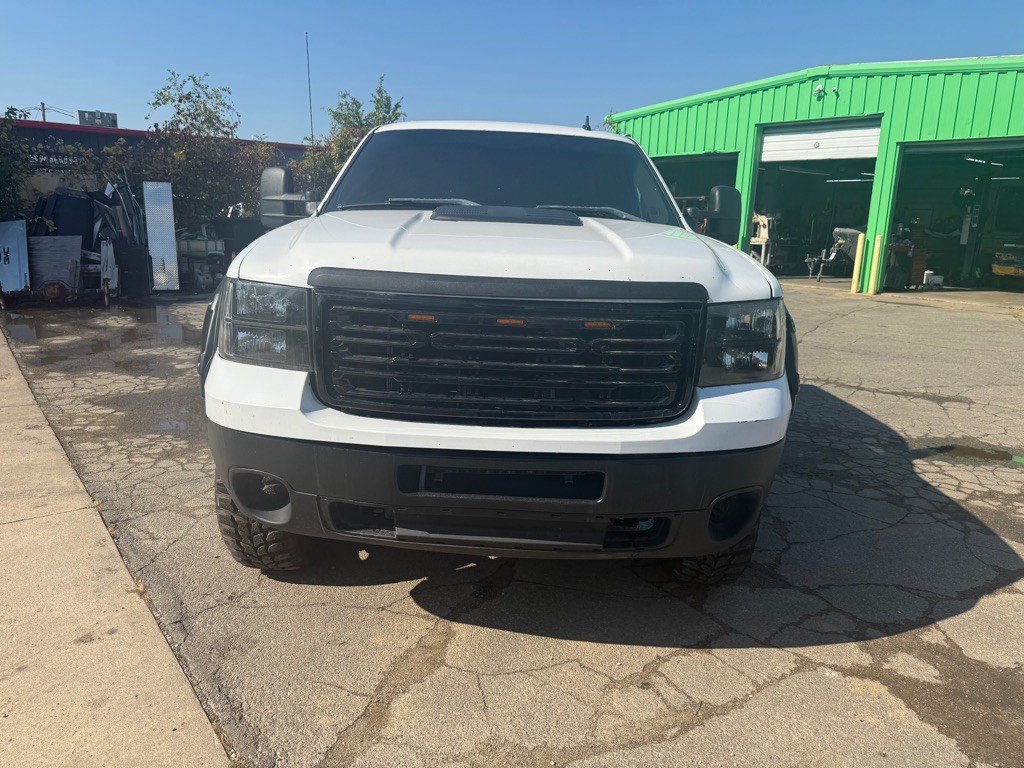 2011 GMC Sierra Image 13