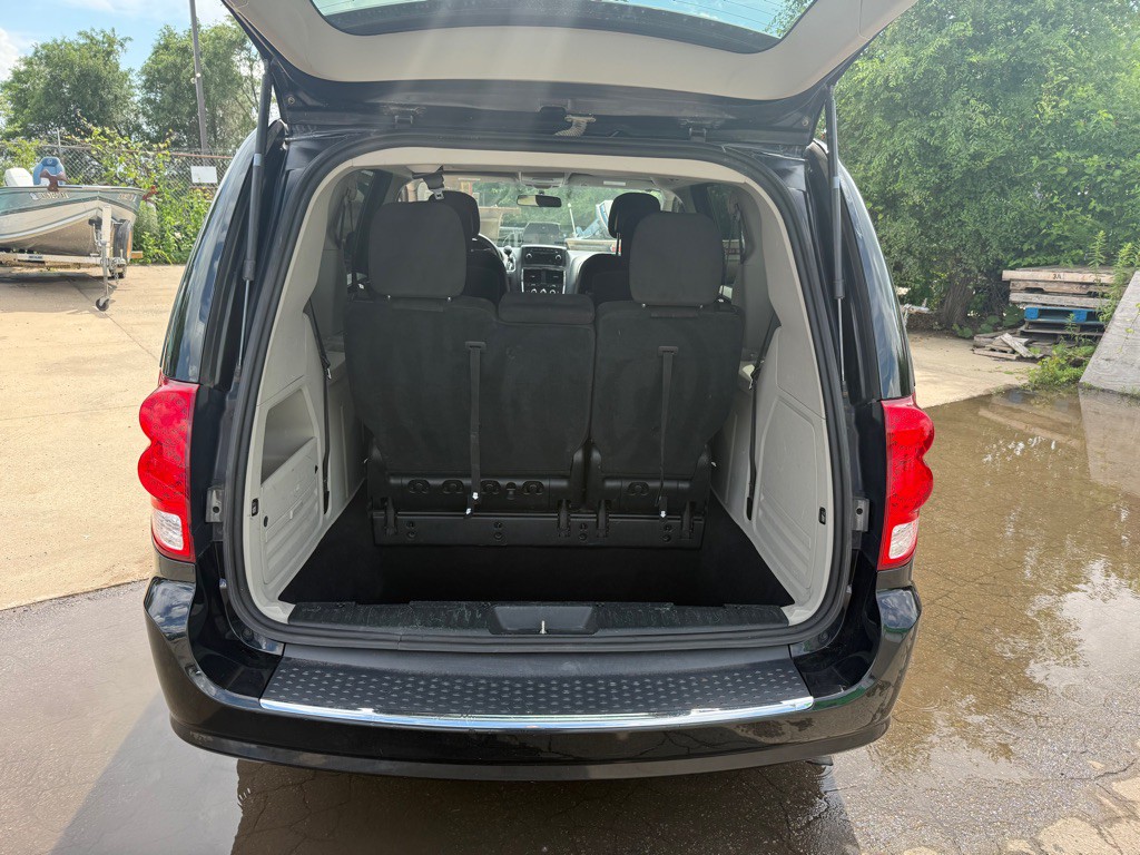 2015 Dodge Grand Caravan Image 9