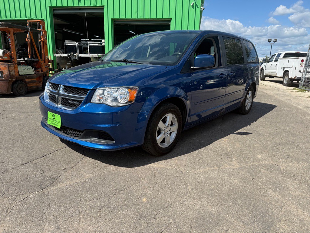 2011 Dodge Grand Caravan Image 2