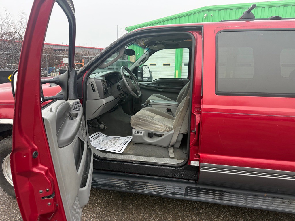 2003 Ford Excursion Image 7