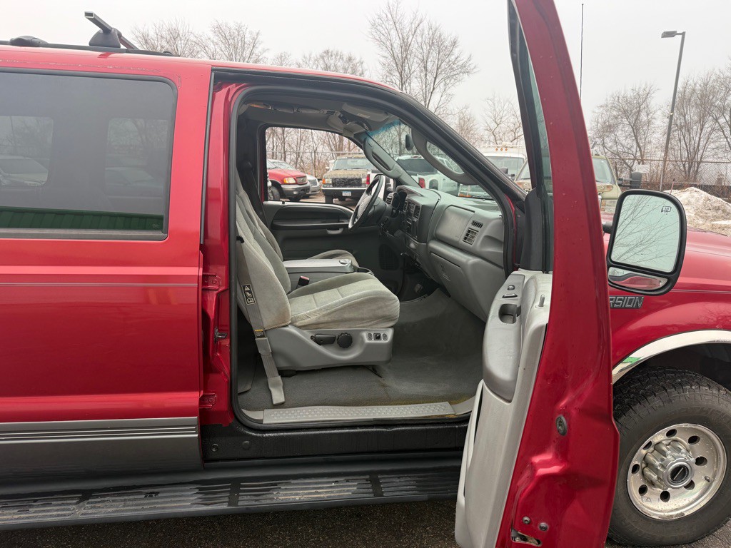 2003 Ford Excursion Image 10