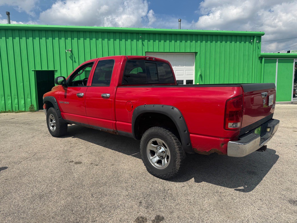 2005 Dodge Ram 1500 Image 2