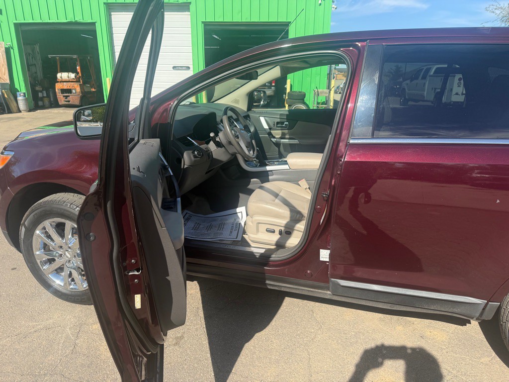 2011 Ford Edge Image 7