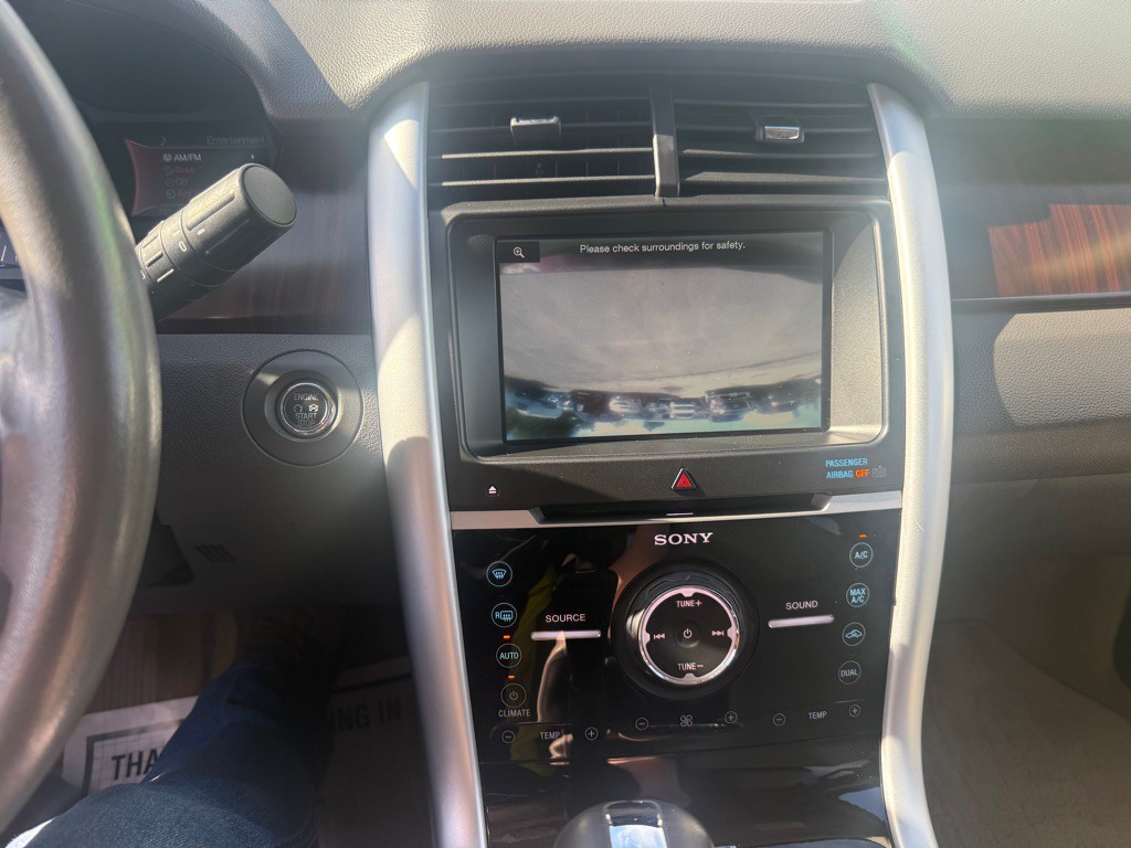 2011 Ford Edge Image 11