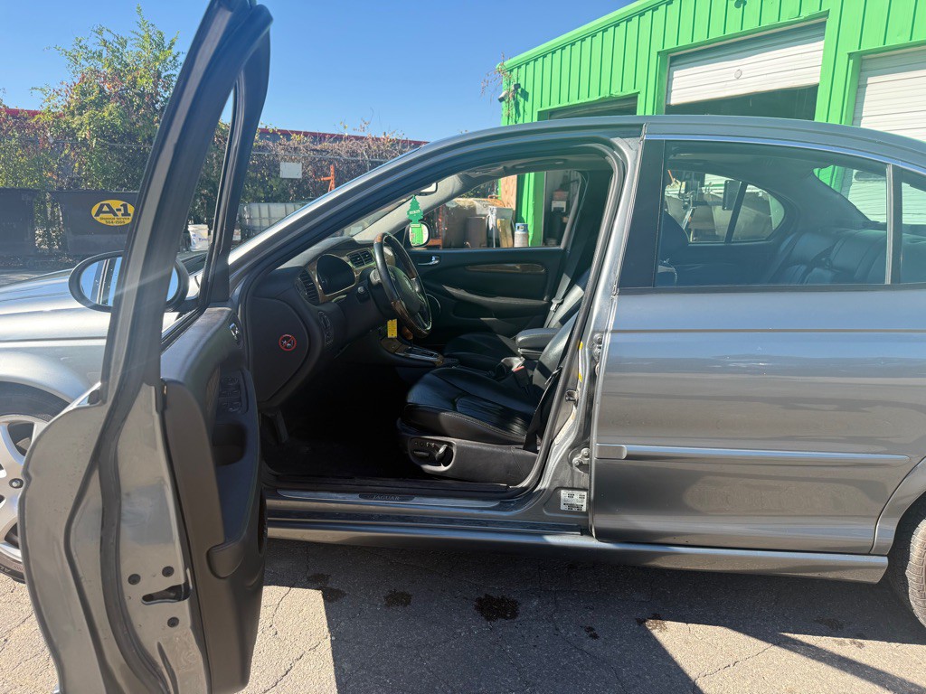 2006 Jaguar X-TYPE Image 5