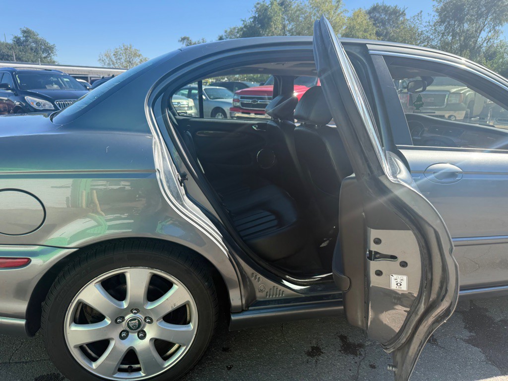 2006 Jaguar X-TYPE Image 7