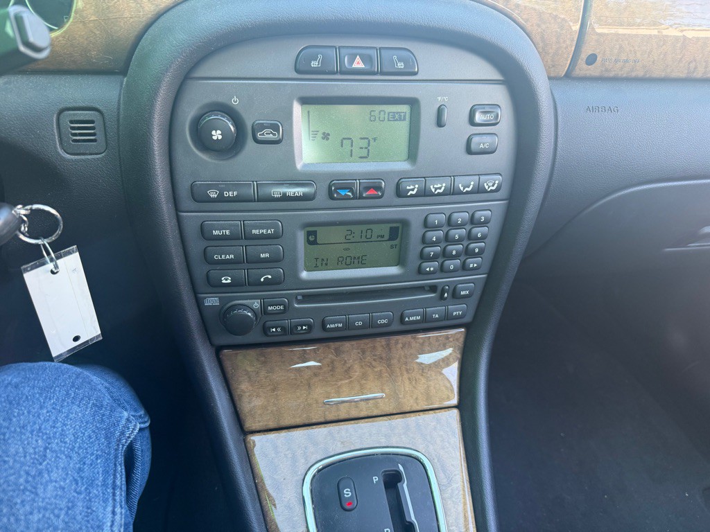 2006 Jaguar X-TYPE Image 12