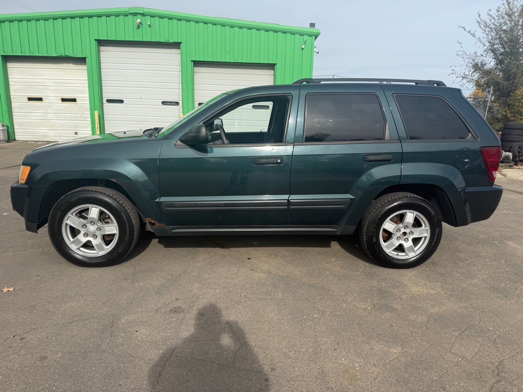 2005 Jeep Grand Cherokee Image 3