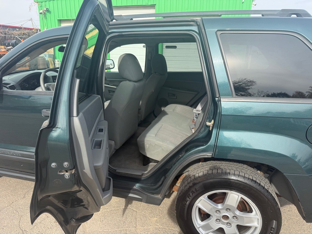 2005 Jeep Grand Cherokee Image 8