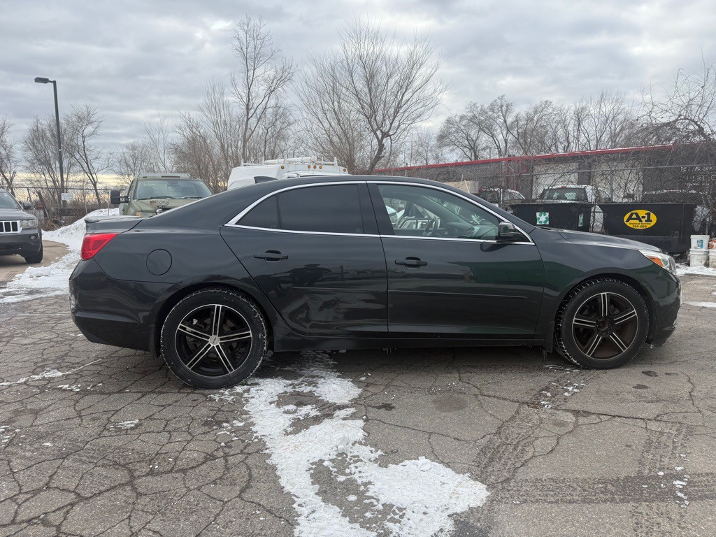2015 Chevrolet Malibu Image 4