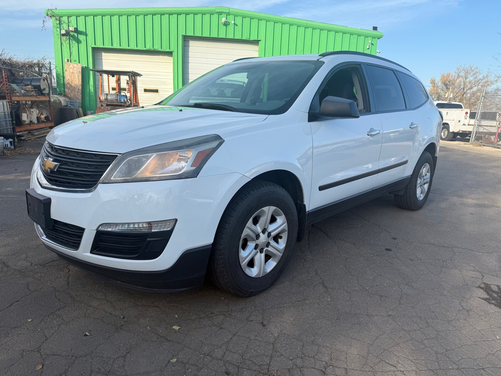 2017 Chevrolet Traverse Image 2