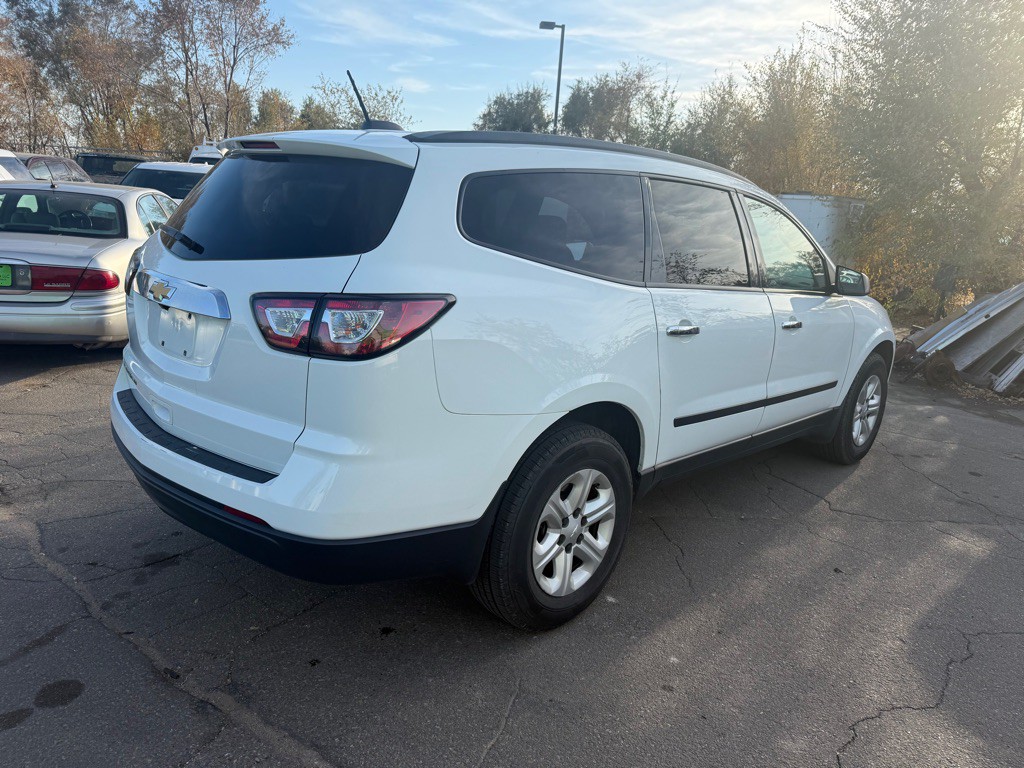 2017 Chevrolet Traverse Image 4