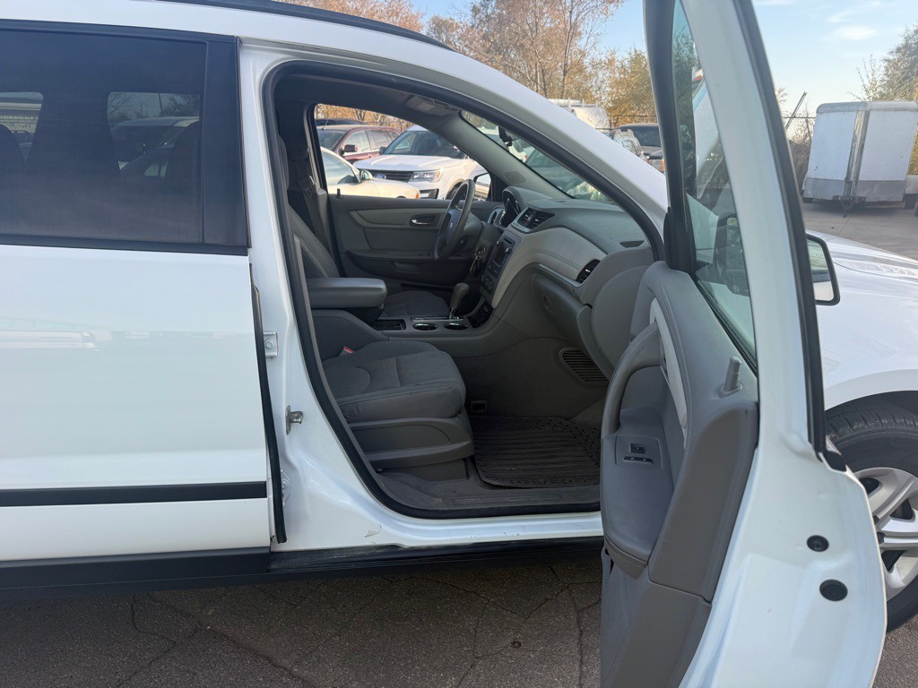2017 Chevrolet Traverse Image 10