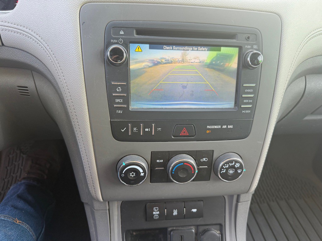 2017 Chevrolet Traverse Image 16