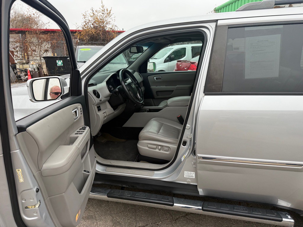 2015 Honda Pilot Image 6