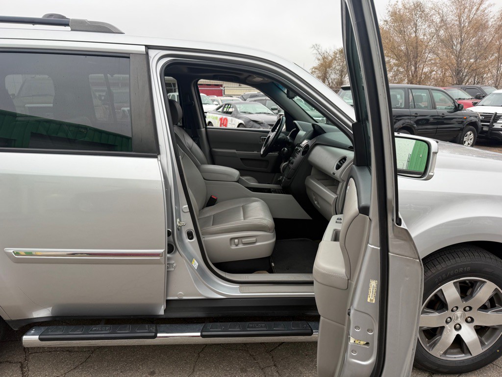 2015 Honda Pilot Image 9