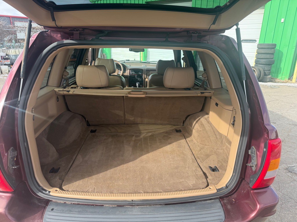 2000 Jeep Grand Cherokee Image 9