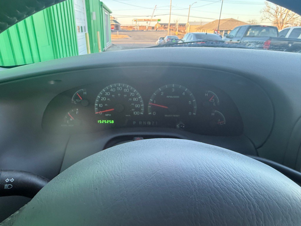 2002 Ford F-150 Image 11