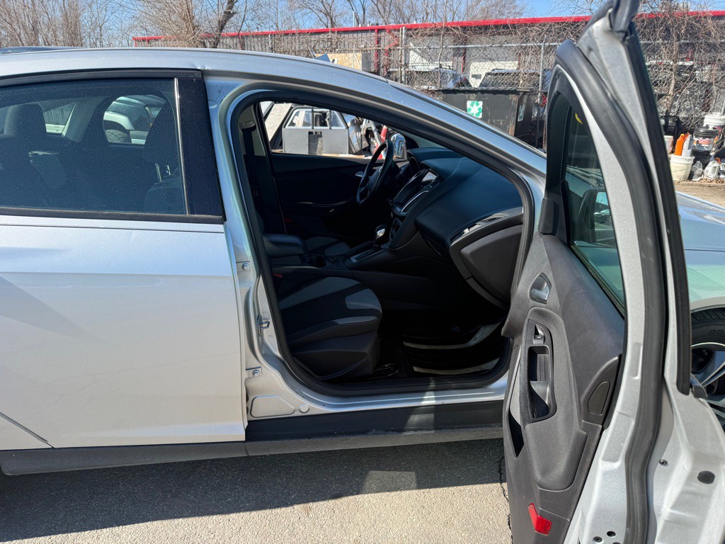 2014 Ford Focus Image 9