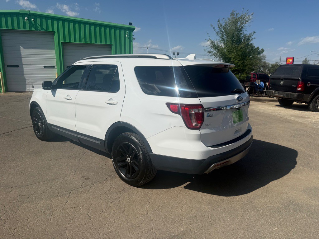 2017 Ford Explorer Image 6