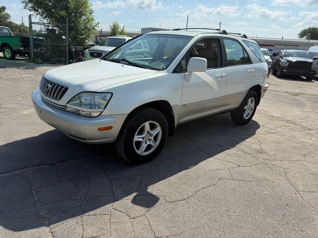 2001 Lexus RX Image 2