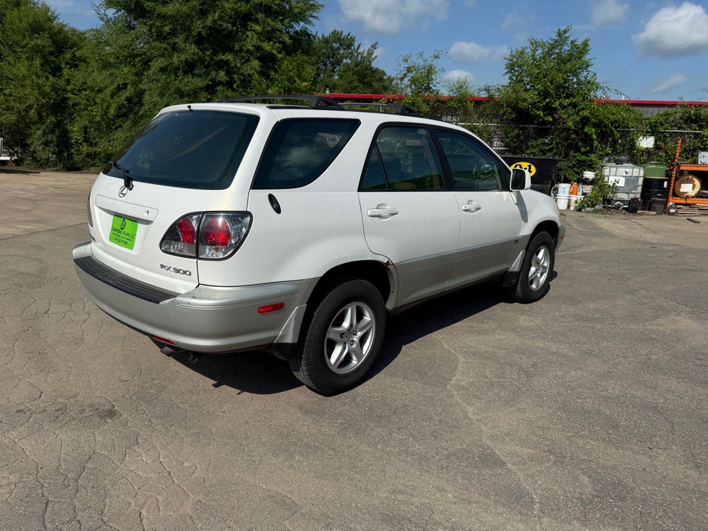2001 Lexus RX Image 4