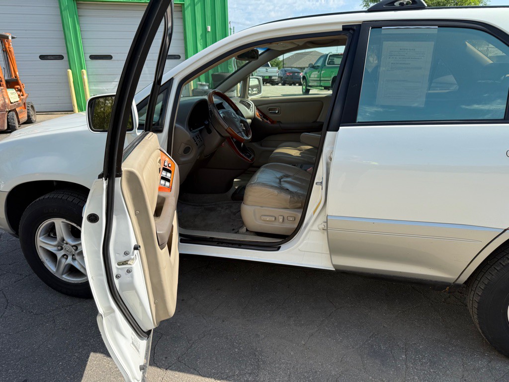 2001 Lexus RX Image 7