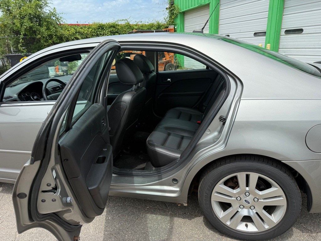 2009 Ford Fusion Image 8